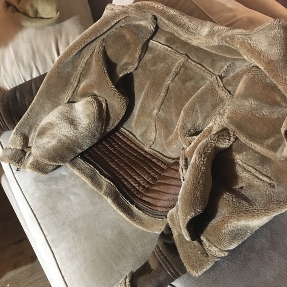 Coat - Picture 5 of 8